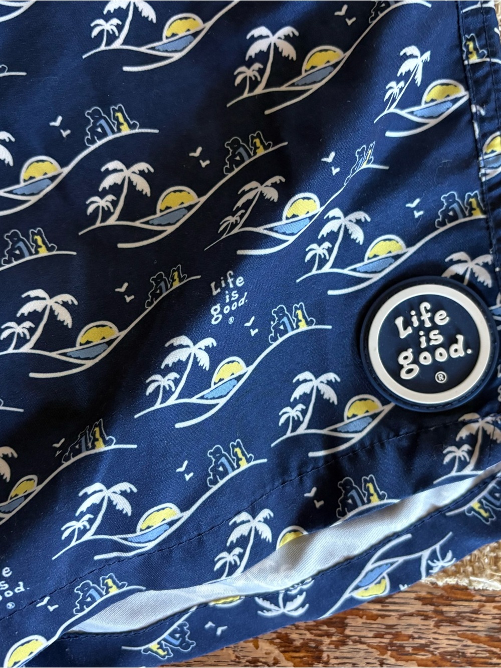 Life Is Good Navy Palm Sunset Print Shorts